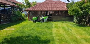 Peisagistica si intretinere spatii verzi House Keeping