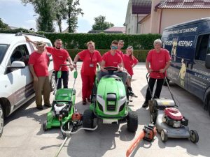 Peisagistica si intretinere spatii verzi echipa 4 House Keeping